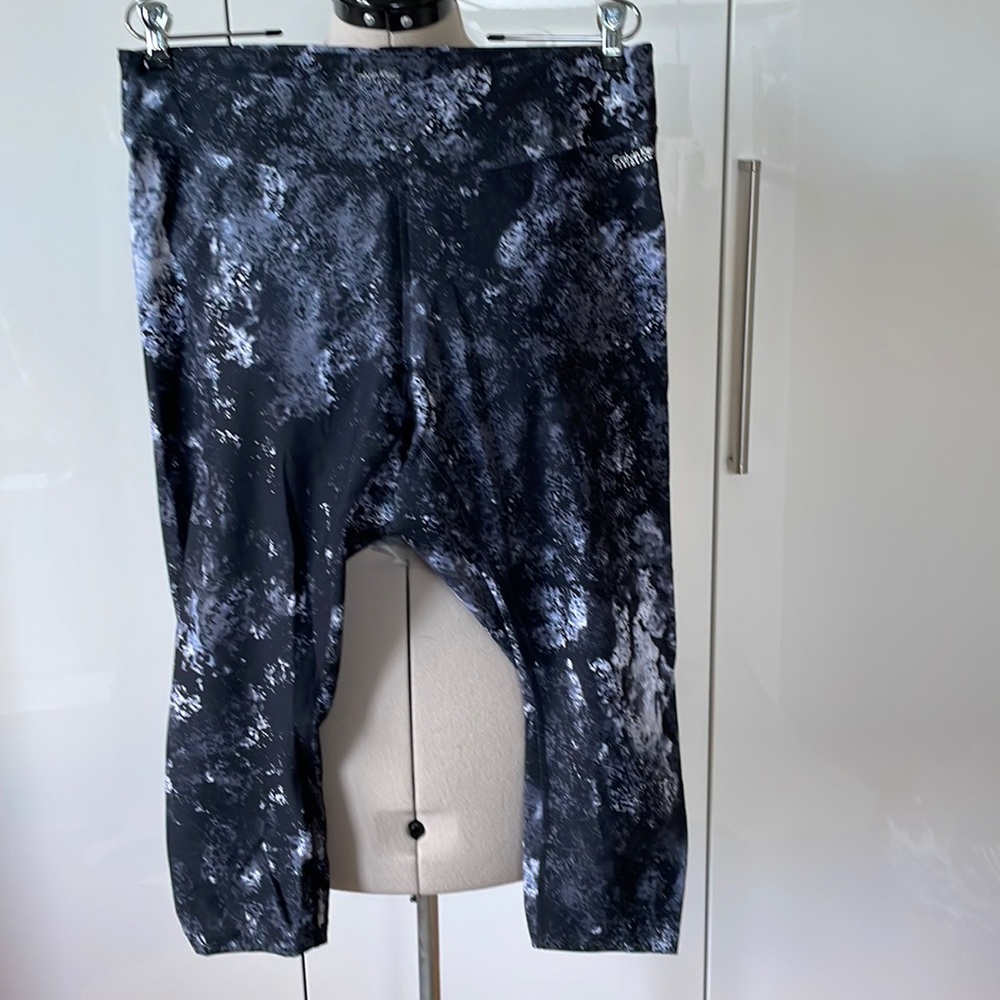Calvin Klein Performance Quick Dry Leggings in Black/Gray&White Size-1X NWOT